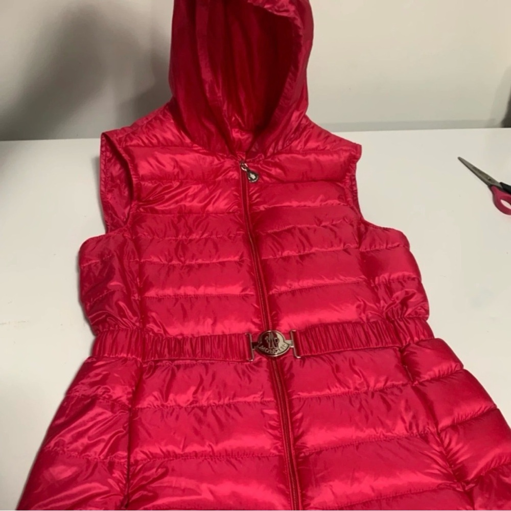 Moncler Girls' Hooded Puffer Vest - Bright Pink 
Host pick